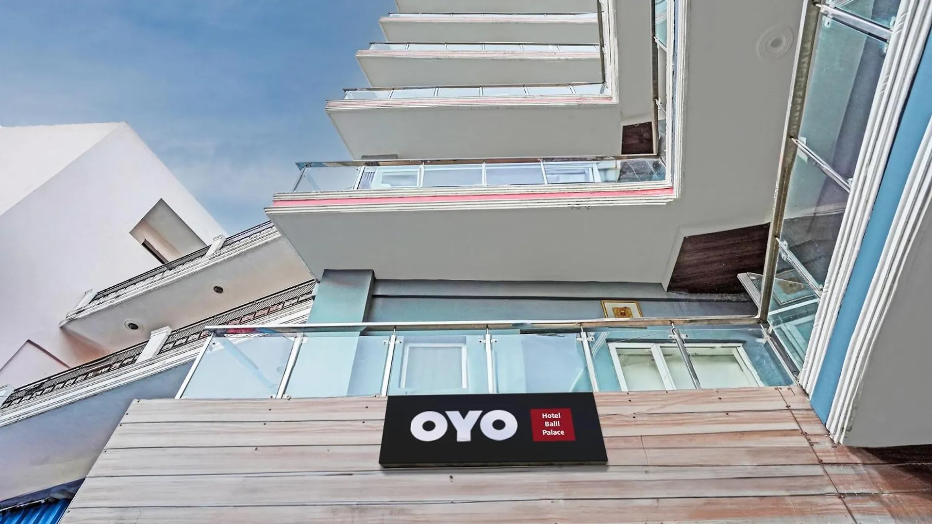 Hotel O Babil Palace Near Omaxe Celebration Mall Γκουργκάον